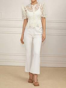 AmyenjoylifeModern 菲律宾风情蝴蝶袖上衣，纯色蕾丝纽扣荷叶边下摆衬衫，适合假日、度假、日常穿着、生日派对、约会、春夏穿着，米色上衣 - 米色 - 查看 3