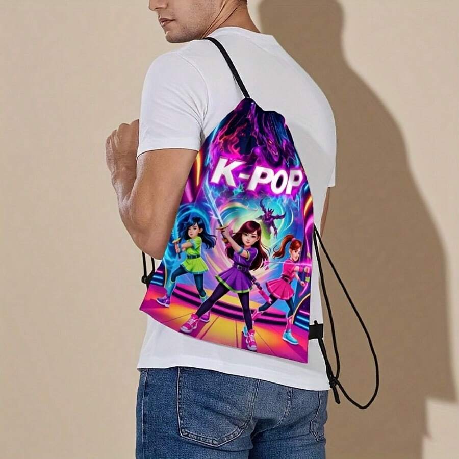 Mattel 1个K-Pop动漫图案印花抽绳背包 - 色彩鲜艳的人物设计，耐用的牛津布面料，带口袋，方便携带，非常适合健身、瑜伽和旅行 - 彩色 - 查看 1