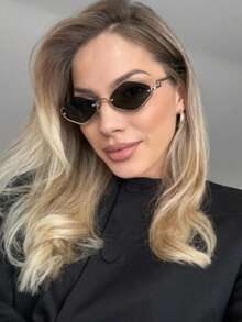 一副女士时尚半框几何图案眼镜，适合街拍、户外旅行、夏季海滩等场合，可搭配各种配饰 - 黑灰 - 查看 3