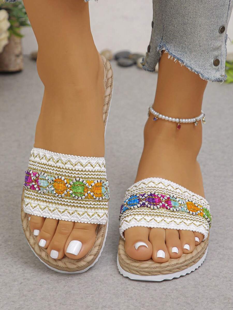 1 Pair Women's Bohemian Style Woven Flat Sandals, Comfortable & Lightweight, White Strap Beach Slippers, Suitable For Summer Daily Wear And Beach