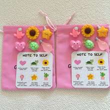 一套充满激励和温暖的礼品袋，包含：先爱自己、慢慢来、相信过程、拥抱阳光、你会闪耀、用自己的想法照亮前路、即使看不见，你依然光芒四射、你比想象中更强大。适合作为圣诞节、生日、复活节礼物，也是感恩节的完美之选。 - 彩色 - 查看 14