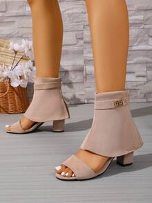 百搭杏色绒面革踝靴，粗跟露趾短靴，通勤和约会皆宜的优雅高跟凉鞋 - 杏色 - 查看 4