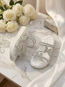 New Girls' Summer Thick Sole Fashion Slippers, Butterfly Strap With Rhinestones, Slip-On Round Toe Beige Thick Sole Shoes, Suitable For Vacation And Home Wear - Beige - View 4