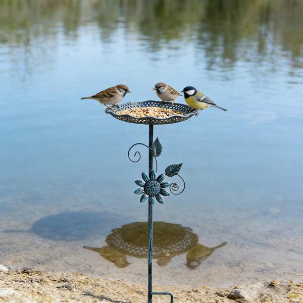 1pc Vintage Garden Metal Bird Feeder With Sunflower Decor, Outdoor Patio Lawn Bird Bath Stand, Rust-Resistant Iron Bird Bath Bowl , Large Capacity, Weather-Resistant Outdoor Garden And Yard Decor