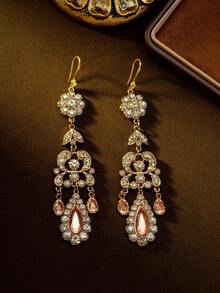 一对复古现代花卉簇状耳环，饰以水钻泪滴流苏，优雅奢华。耳环采用铜合金底座，点缀宝石，适合日常、派对、宴会和特殊场合佩戴。 - 彩色 - 查看 6
