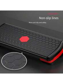 这款瑜伽踏步机采用流畅的双向踏步机制，模拟爬楼梯运动，有效锻炼核心肌群、腿部和臀部肌肉。低冲击设计可减轻关节压力，是进行有氧运动、耐力训练和主动恢复的理想之选，适合所有健身水平的人群。配备防滑纹理踏板和宽大的踏板。