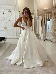 Elegant Sexy V Neck Backless A Line Satin Formal Wedding Dress,Registry Office Dresses Bridal Gown,Evening Party Dress Birthday Party Dress Country Wedding,Romantic Church Ceremony Wedding Dress,Suitable For Wedding,Dating,Party,Singles' Party,Vacation,Formal Occasions,Dinner Dress,Prom Dress,Homecoming Dess,Cocktail Party,Wedding Guest Dress,Graduation - 白色 - 查看 2