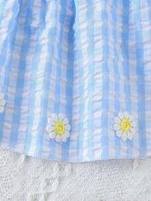 Blue & White Plaid Pet Suspender Dress With 3D Daisy Decor And Ruffle Trim, Suitable For Everyday Wear - Blue - View 7