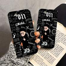 Niño de dibujos animados, baloncesto, 2011, fondo negro, arte moderno. Esta elegante funda es compatible con iPhone 17, 16, 15, 14 Pro Max, 13, 12, 11, XR y XS Plus. Fabricada en TPU flexible, resistente a golpes y arañazos, ofrece una excelente protección contra caídas y un agarre cómodo. Es un regalo ideal para familiares, amigos y seres queridos, y una opción perfecta para festivales. - Negro - Ver 5