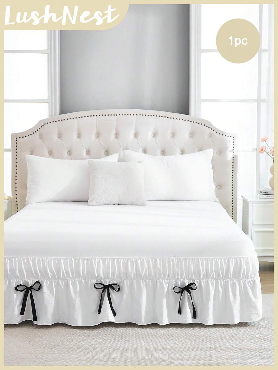 波西米亚风农舍床裙，饰有蝴蝶结 - 整体白色，黑色蝴蝶结，柔软透气，可机洗，卧室装饰，波西米亚风格装饰，农舍风格，蝴蝶结床裙