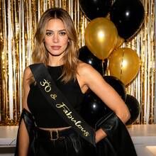 30岁、40岁、50岁、60岁、70岁、80岁、90岁生日绶带，黑色缎带烫金字母，男女皆宜，生日快乐绶带，派对装饰礼品，黑金配色 - 黑色 - 查看 6