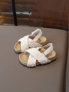 1 Pair Latest Summer Children White Pleated Mesh Hook And Loop Sandals - Easy To Wear And Take Off, Suitable For Pairing With Various Children's Outfits, Suitable For School And Daily Outings - White - View 2