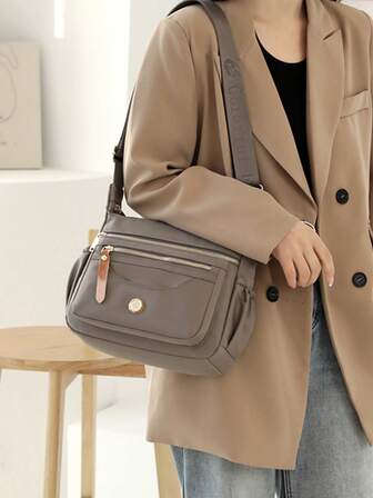 1pc Women's Nylon Square Bag Shoulder Bag Sling Bag With Adjustable Strap Scratch Resistant And Wear-Resistant Large Capacity Oversized Pouch For Passport Money ID Card Credit Card Lightweight For Commute/Commuting Fashion Minimalist Solid Color