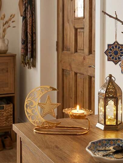 1pc/1set Metal Pattern Curved Moon Wrapping Star Lace Ramadan Lantern/Candle Holder/ Candles Holder/Candlestick Holders.Nordic Retro Romantic Candle Holder For Dining Table Candlelight Dinner, Household Modern Decoration, Dining Table Coffee Table Living Room Desktop Decor, Ramadan Decorations,Wedding Decor,Gifts Birthday Graduation.This Makes A Great Ramadan Gift For Friends..