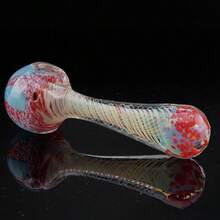 This 4.75-Inch Tornado Vortex Glass Pipe Features A Unique Swirling Structure And Thick, Durable Glass. It Delivers A Smooth Experience And Doubles As A Collectible Piece, Ideal For Users Seeking Distinctive And High-Quality Smoking Accessories. - 預設 - 查看 6