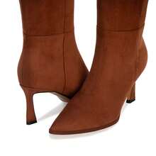 GOTHICTOR Women's Brown Knee High Boots Kitten Heel Stiletto Pointed Toe Faux Suede Long Boots Side Zipper Chic Low Heel Tall Boots - 棕色 - 查看 7