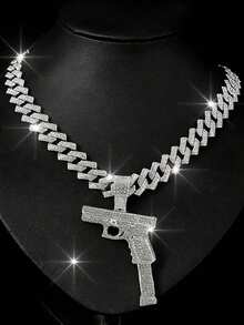 1件镶满钻石的手枪吊坠项链，时尚男士链项链，嘻哈配饰，独特礼物