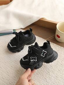 1 Pair Baby Mesh Sneakers, New Spring Outdoor Low-Top Versatile Toddler School Shoes - Black - View 2