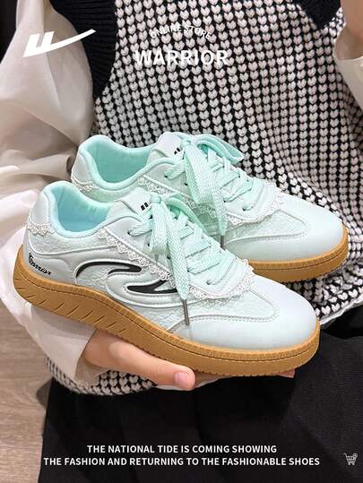 WARRIOR 1 Pair Women's Lace-Up Casual Sneakers, Personalized Niche Fashion Versatile Lightweight Outdoor Low-Top Leisure Shoes