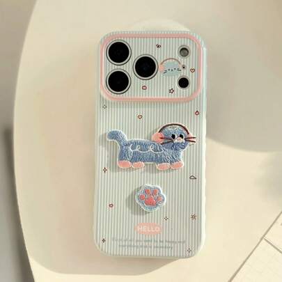 1 chiếc ốp lưng điện thoại hình mèo sọc nhiều màu sắc, tương thích với iPhone 17, 17 Pro Max, 16 Pro Max, 16 Pro, 15 Pro Max, 15 Pro, 12 Pro Max, 12 Pro và các dòng khác. Thích hợp làm quà tặng cho bạn gái, người thân, bạn bè, bạn cùng lớp, bạn thân hoặc nhân dịp Ngày Valentine.