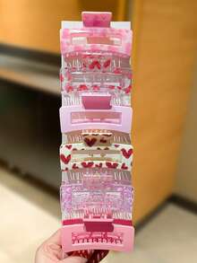 6/4/2 قطعة مشابك شعر مربعة مطبوعة بشكل قلب للنساء، إكسسوارات شعر حلوة وجميلة، مناسبة لعيد الحب، الارتداء اليومي العادي، الخروجات، الحفلات، المواعيد، الطول تقريبًا 3.35 بوصة/8.5 سم، إكسسوارات نسائية، هدية عيد الحب للنساء مشابك شعر أنيقة - متعدد الألوان - مشاهدة 6