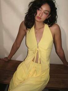 Yuyi Clothing 素色掛脖露背繫帶上衣與長褲休閒女裝套裝，適合度假、海灘、休閒夏季穿著 - 黃色 - 查看 7
