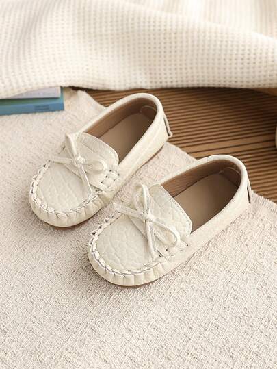 1双春季新款时尚百搭缝线儿童平底鞋