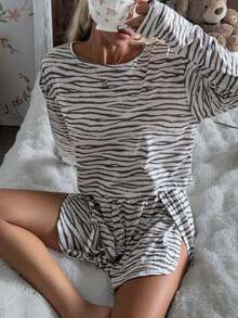 2pcs Women Comfortable Round Neck Printed Long Sleeve Pajama Set With Elastic Waist Shorts - Grey - View 6