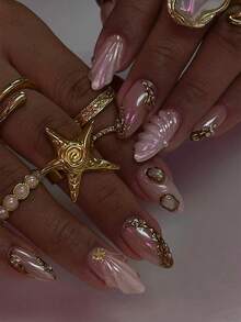 Bộ 24 móng giả ngắn hình hạnh nhân 3D dạng gel, thích hợp cho mùa xuân và mùa hè, với họa tiết đường lượn sóng cổ điển, hình sao biển và họa tiết ánh đồng, đính đá và ngọc trai giả, móng giả acrylic màu hồng lượn sóng kiểu bãi biển, bộ móng giả vừa vặn hoàn hảo, bao gồm: 1 miếng gel dẻo và 1 dũa móng. Dễ dàng tạo kiểu móng mùa thu và móng kiểu Pháp, phù hợp cho phụ nữ và bé gái sử dụng hàng ngày, đi làm, dự tiệc. - Nhiều màu - Xem 8