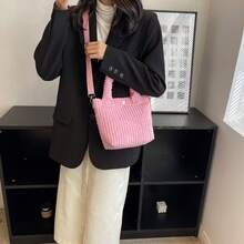 （可定制姓名）精美优雅多功能单肩斜挎水桶包，单肩包，斜挎包。采用厚实柔软的面料制成。多种颜色可选。理想的礼品之选。 - 彩色 - 查看 3