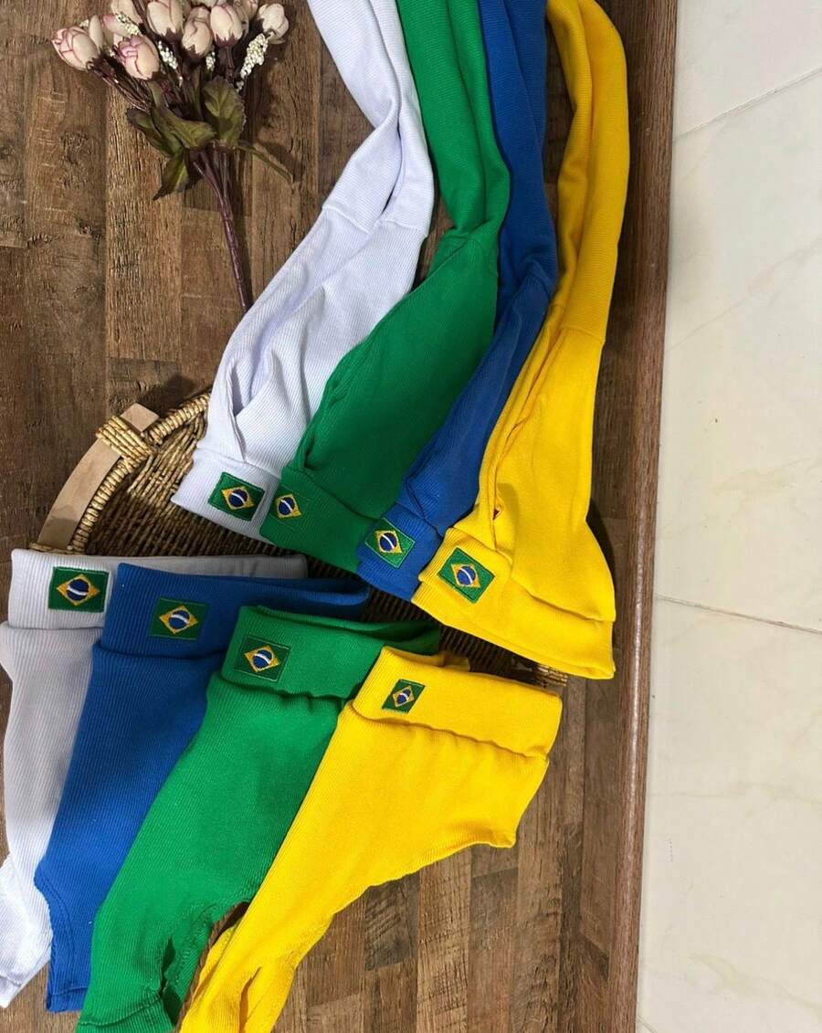 High-Waisted Bikini With Hot Pants/High-Waisted Set - Fits Sizes 38 To 42. Modern And Chic. BRAZIL/World Cup 2026. Casual, Sensual, Beach, Vacation, Sports, Night, Office. - 綠色 - 查看 1