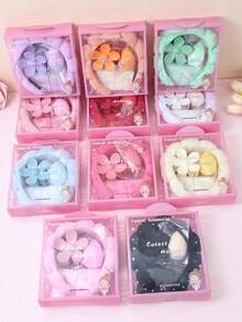 5件套礼盒装，包含发带、化妆海绵、腕夹和大型海绵花朵发饰，日常及派对发饰，精美礼盒包装，绝佳礼品，情人节礼物，冬季必备洗漱套装，浴袍，新年礼物