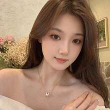 Luxury "White Moonlight" Monogram H Necklace, Fade-Resistant Minimalist Initial Design, Elegant Dainty Collar Chain For Women - Multicolor - View 4