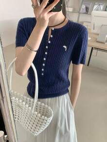 Áo thun nữ tay ngắn dệt kim thêu họa tiết tối giản - Màu xanh hải quân - Xem 2