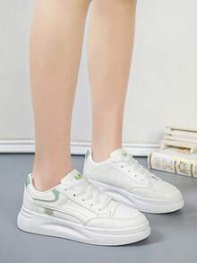 2026 New Spring/Autumn Fashion Casual Versatile Thick Sole Lace-Up White Platform Sneakers, Waterproof, Women Sports Shoes