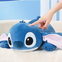 Miniso 1个迪士尼史迪奇系列24英寸毛绒玩偶，经典蓝粉色大耳朵设计，柔软短毛绒材质，适合作为家居卧室枕头或睡眠装饰玩偶 - 藍色 - 查看 4