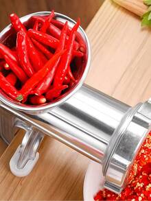 1个手动绞肉机。绞肉机。可绞碎各种肉类和香料。手动绞肉机/香肠制作器，台式猪肉绞肉机，香肠灌肠漏斗，自制汉堡肉饼制作器，手动厨房工具