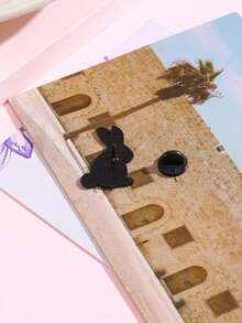 1枚可爱兔子卡通胸针，适合女性佩戴，也适合约会佩戴。 - 彩色 - 查看 4