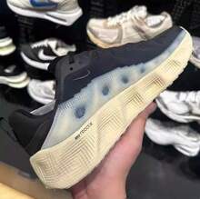 Nike 男士 ZOOM VOMERO 5 SP 运动鞋、训练鞋和跑步鞋 - 黑色 - 查看 8