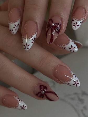 24片装短款杏仁形3D凝胶春夏美甲，花朵蝴蝶结印花，仿珍珠设计，蕾丝法式亚克力按压式美甲，完美贴合假指甲套装，包含：1片果冻凝胶和1个指甲锉。易于佩戴的春季美甲和法式美甲，适合女性日常工作佩戴，也适合派对美甲使用。