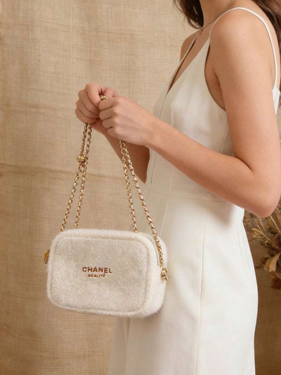 CHANEL 奢华女士链条化妆包：小巧柔软的化妆包，斜挎/单肩迷你包，理想的高端奢华女士礼物，日常化妆品收纳包，旅行、通勤和派对洗漱包，时尚女士美容整理配件 - 白色(金球鏈條) - 查看 1