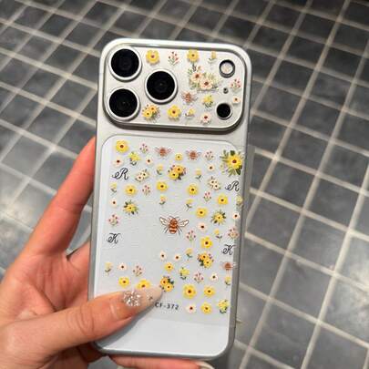 Floral Bee Embossed Sticker + High-Definition Lens Film, Compatible With Apple 17 Series, Upgraded Version For 17Pro Max/17Pro Rear Lens Protection Film, Anti-Scratch, Anti-Fingerprint, Easy To Install, Provides Ultimate Protection