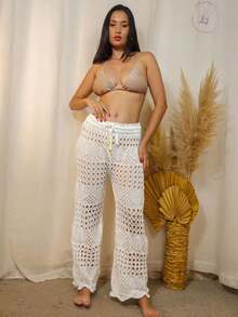 Calça Feminina Saída de Praia Tricot Crochê Vazada Elegante Boho Chic Moda Verão Praia - Preto - Visão 3