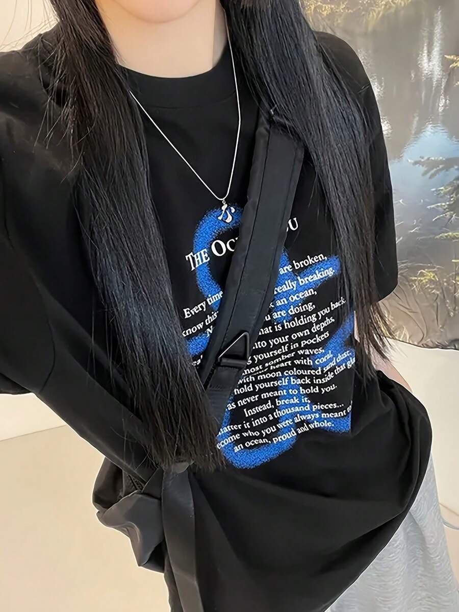 新款夏季 Z 世代娇小款女士趣味印花圆领短袖 T 恤 - 黑色 - 查看 1