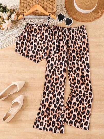 Bộ 2 món cho bé gái tuổi teen, phong cách thời trang sành điệu, ngọt ngào, thanh lịch, năng động, thích hợp mặc ngoài trời, họa tiết da báo màu nâu, thoải mái, tối giản gồm áo hai dây và quần ống loe, thích hợp cho mùa xuân/hè.