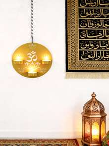 金色圆形烛台，墙面装饰，可悬挂于玄关、客厅、餐厅等家居环境，也是咖啡馆和书店营造氛围的必备物品。