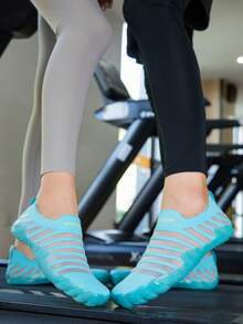 TOLLN 1 Pair Men's Soft Bottom Breathable Fitness Gym Treadmill Shoes - Green - View 7