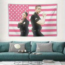 1 Newlywed Lucy Chan & Tim Bradford Tapestry Poster - Pink American Flag Design, 100% Polyester, Interior Horizontal Wall Decor - 彩色 - 查看 3