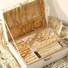 Euuztu 68 Pcs Gold Jewelry Set Women With Necklace, 17 Bracelet, 5 Hoop Earrings, 15 Stud Earrings, 24 Knuckle Rings Women Jewelry Set Women - 黃金首飾 - 查看 7