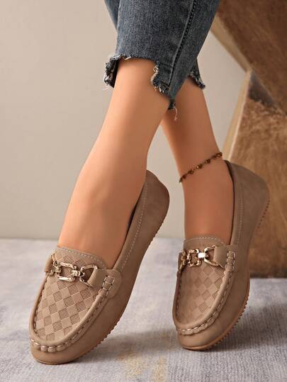 Spring New Women's Loafers, Lightweight & Comfortable, Fashion Gold Chain Elegant Slip-On Versatile Rubber Flat Shoes